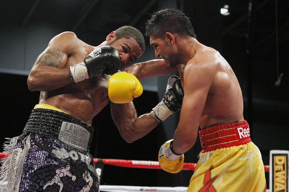 "HBO World Championship Boxing"Episode dated 10 December 2011