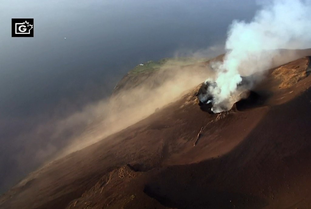 章鱼与火山