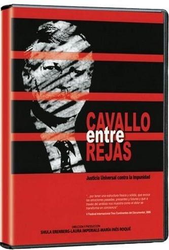 Cavallo entre rejas
