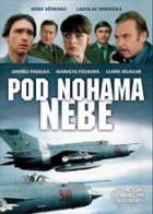 Pod nohama nebe