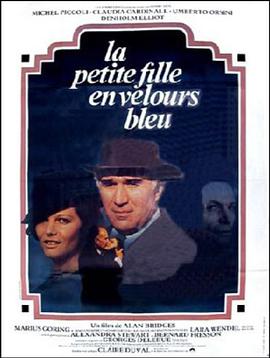 La petite fille en velours bleu